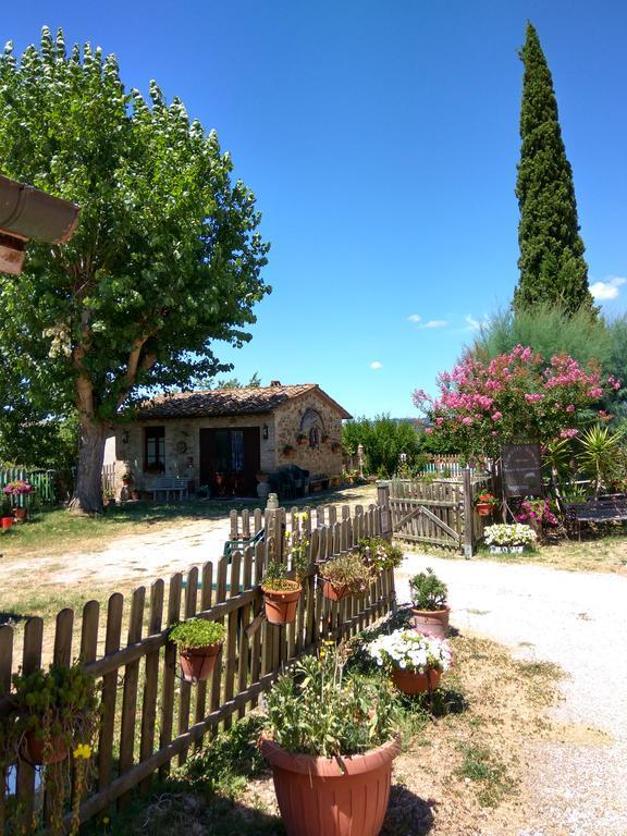 Residence Il Colle Collestrada Екстер'єр фото