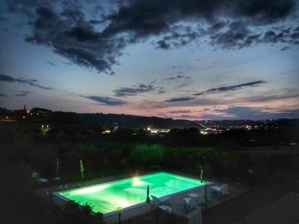 Residence Il Colle Collestrada Екстер'єр фото